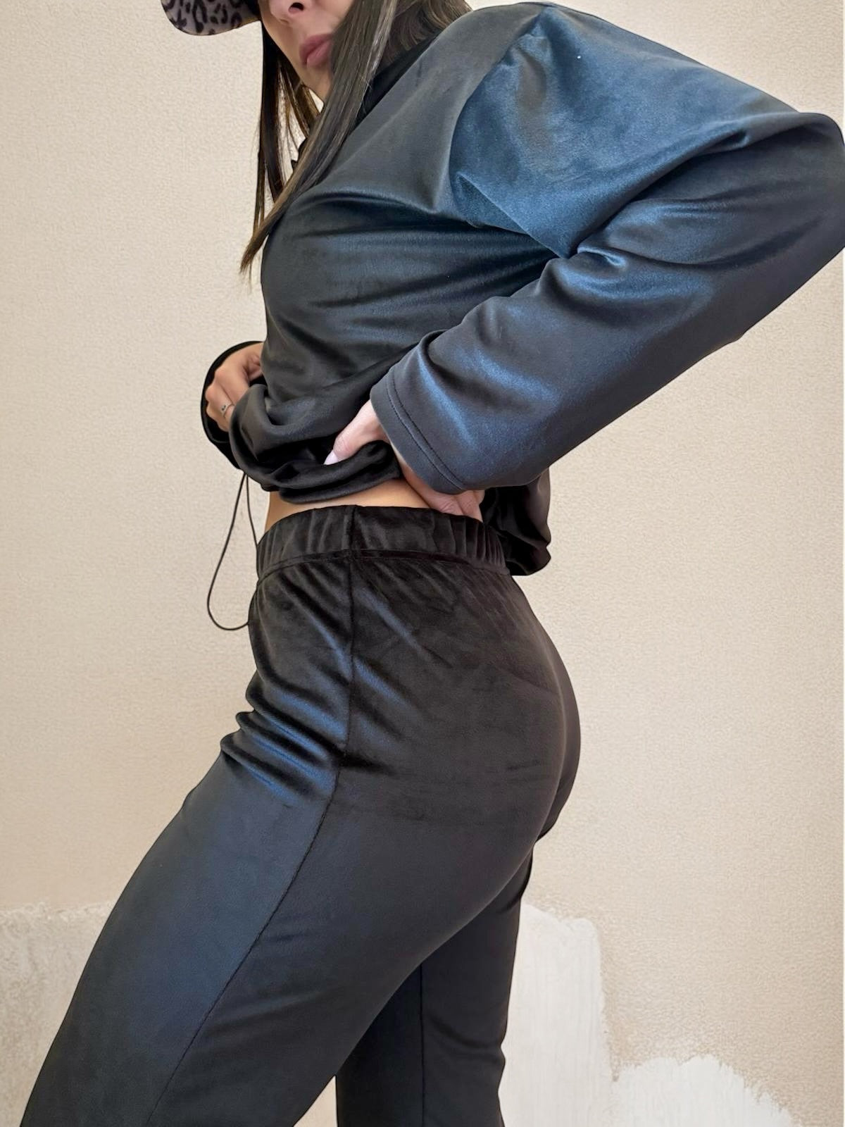 Conjunto plush pantalón y buzo