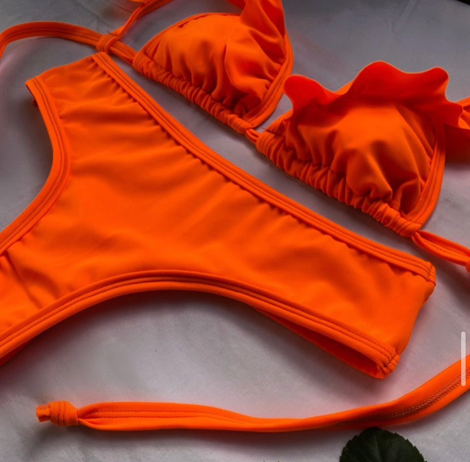 Bikini ziri volados tiro medio